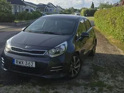 Grå Begagnad 2016 Kia Rio Halvkombi | 65 000 kr (Bra pris)