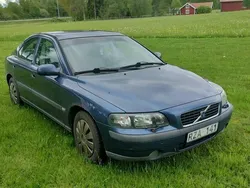 Blå Begagnad 2001 Volvo S60 Sedan | 16 000 kr (Marknadspris)