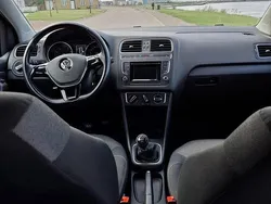 Svart Begagnad 2016 VW Polo Halvkombi | 90 000 kr (Bra pris)
