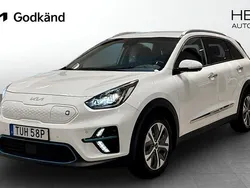 Vit (white) Begagnad 2022 Kia e-Niro 2 SUV | 304 900 kr (Marknadspris)