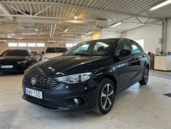 Svart Begagnad 2017 Fiat Tipo Pop Halvkombi | 99 900 kr (Marknadspris)
