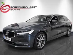 Grå Begagnad 2018 Volvo V90 Momentum Kombi | 249 800 kr (Marknadspris)