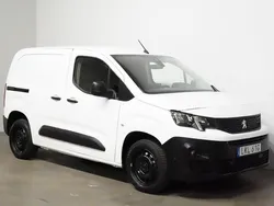 Vit Begagnad 2019 Peugeot Partner Minibuss | 159 900 kr (Bra pris)