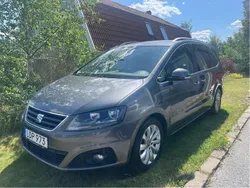 Grå Begagnad 2016 Seat Alhambra 4Drive Minibuss | 190 000 kr (Marknadspris)