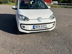Vit Begagnad 2016 VW up! Halvkombi | 63 000 kr (Marknadspris)