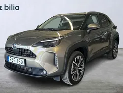 Grön Begagnad 2022 Toyota Yaris Cross Edition SUV | 304 900 kr (Marknadspris)