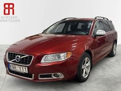 Röd Begagnad 2011 Volvo V70 Momentum Kombi | 99 900 kr (Marknadspris)