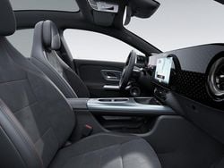 Ny 2025 Mercedes CLA 250+ Sedan | 716 900 kr