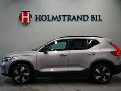 Silver Begagnad 2024 Volvo XC40 Core SUV | 384 900 kr (Bra pris)