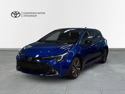 Mörkblå Ny 2025 Toyota Corolla Style Halvkombi | 369 500 kr (Lite dyr)