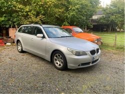 Grå Begagnad 2006 BMW 523 Kombi | 37 000 kr (Marknadspris)