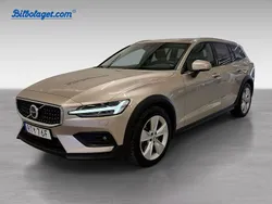 Begagnad 2024 Volvo V60 CC Kombi | 463 900 kr (Dyr)