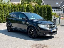 Svart Begagnad 2008 Dodge Journey SUV | 54 900 kr
