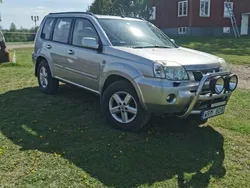 Silver Begagnad 2004 Nissan X-Trail SUV | 28 500 kr (Dyr)