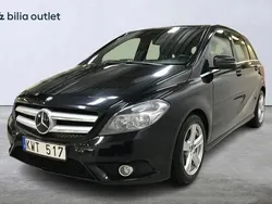 Svart Begagnad 2013 Mercedes B180 Minibuss | 64 900 kr (Superpris)