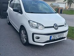 Vit Begagnad 2018 VW up! high up! Halvkombi | 73 000 kr (Marknadspris)