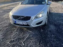 Grå Begagnad 2011 Volvo V60 Momentum Kombi | 56 000 kr (Bra pris)