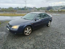 Blå Begagnad 2002 Ford Mondeo Halvkombi | 11 500 kr (Marknadspris)