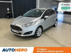 Grå Begagnad 2015 Ford Fiesta Titanium Halvkombi | 114 000 kr (Marknadspris)