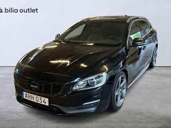 Svart Begagnad 2014 Volvo V60 Summum Kombi | 174 000 kr (Marknadspris)