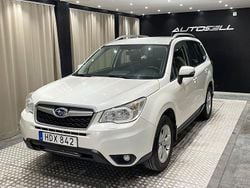 Vit Begagnad 2015 Subaru Forester SUV | 119 900 kr (Marknadspris)