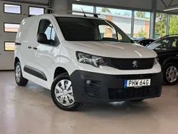 Vit Begagnad 2019 Peugeot Partner Minibuss | 179 900 kr (Lite dyr)