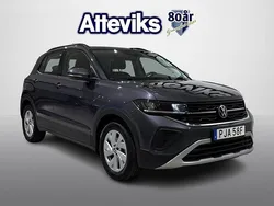 Grå Begagnad 2024 VW T-Cross Life SUV | 209 900 kr (Marknadspris)
