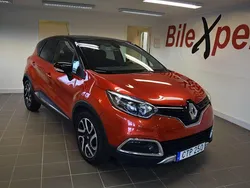 Flerfärgad (röd) Begagnad 2014 Renault Captur SUV | 104 900 kr (Marknadspris)