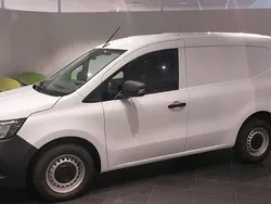 Vit Ny 2025 Renault Kangoo Minibuss | 292 000 kr (Marknadspris)