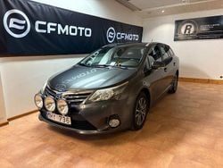 Mörkgrå (grå) Begagnad 2012 Toyota Avensis Business Edition Kombi | 79 900 kr (Marknadspris)