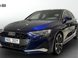 Navarrablå metallic Begagnad 2024 Audi A3 Advanced Plus | 379 000 kr