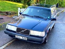 Mörkblå Begagnad 1998 Volvo 940 Kombi | 38 000 kr