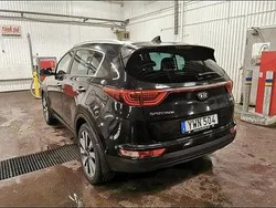 Svart Begagnad 2017 Kia Sportage Advance SUV | 150 000 kr (Bra pris)