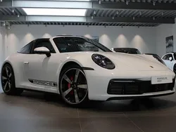 Flerfärgad Begagnad 2021 Porsche 911 Targa 4S Cab | 1 695 000 kr