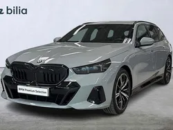 Grå Begagnad 2024 BMW 520 M Sport Kombi | 689 900 kr