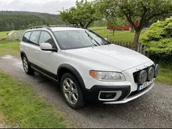 Vit Begagnad 2008 Volvo XC70 Momentum SUV | 45 000 kr (Marknadspris)