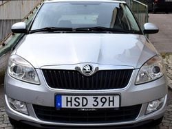 Silver Begagnad 2014 Skoda Fabia Elegance Halvkombi | 74 800 kr (Superpris)