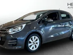Grå (grey) Begagnad 2016 Kia Rio Halvkombi | 124 000 kr (Marknadspris)