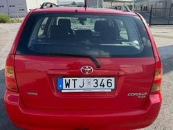 Röd Begagnad 2005 Toyota Corolla Kombi | 33 000 kr (Marknadspris)