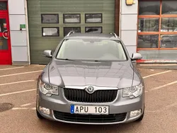 Silver Begagnad 2010 Skoda Superb Elegance Kombi | 58 000 kr (Marknadspris)