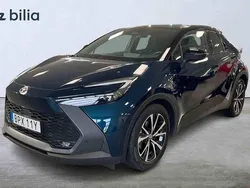 Blå Begagnad 2024 Toyota C-HR SUV | 399 900 kr