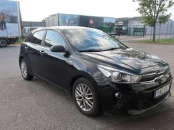 Svart Begagnad 2017 Kia Rio Halvkombi | 109 500 kr (Lite dyr)