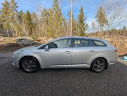 Silver Begagnad 2011 Toyota Avensis Business Edition Kombi | 65 000 kr (Bra pris)
