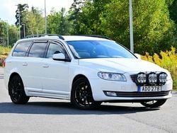Vit Begagnad 2015 Volvo V70 Momentum Kombi | 105 000 kr (Superpris)