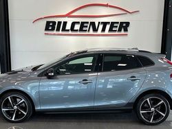 Grå Begagnad 2018 Volvo V40 CC Kombi | 184 900 kr (Marknadspris)