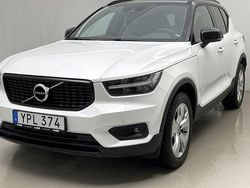 Vit Begagnad 2019 Volvo XC40 R-Design SUV | 290 000 kr (Marknadspris)