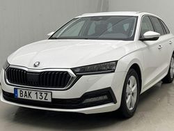 Vit Begagnad 2023 Skoda Octavia G-TEC Kombi | 190 000 kr
