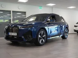 Blå Begagnad 2022 BMW iX Sport Line SUV | 749 800 kr (Marknadspris)