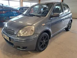 Blå Begagnad 2005 Toyota Yaris Halvkombi | 35 000 kr (Marknadspris)