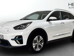 Vit (white) Begagnad 2022 Kia e-Niro Advance SUV | 284 900 kr (Marknadspris)